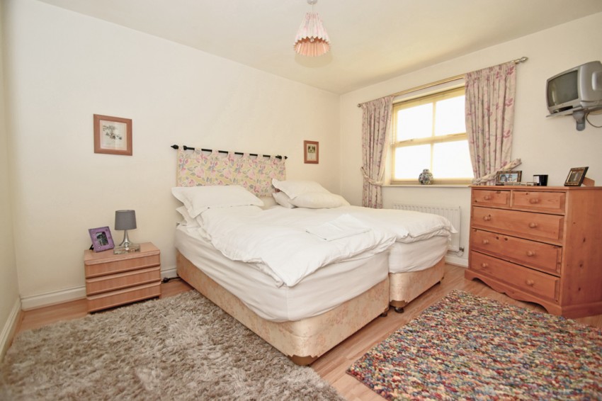 Images for Passey Crescent, Benson